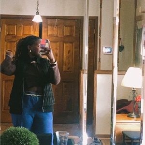 Meet your Posher, Alisa